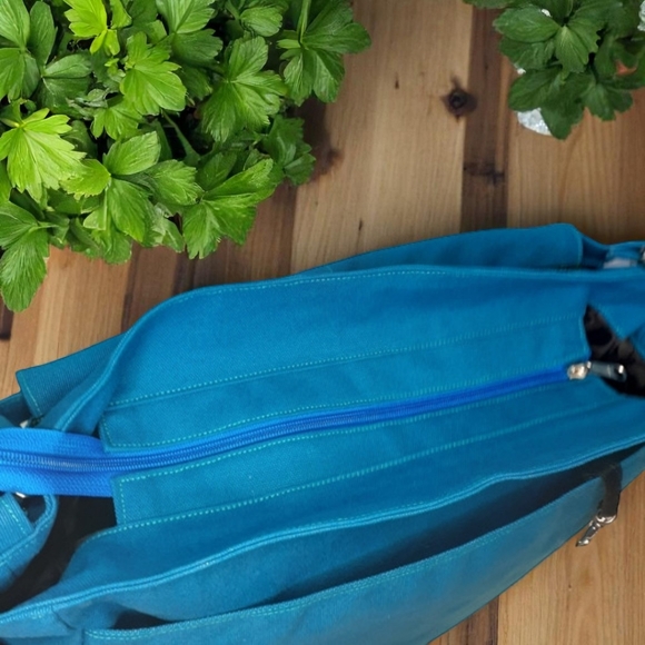 👜 NWOT HANDMADE BAG 👜 - Picture 3 of 6